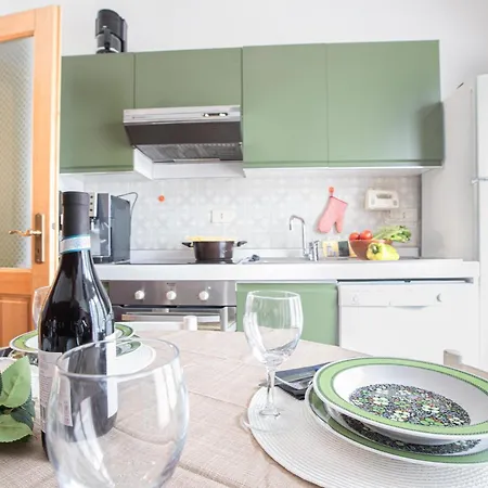 Apartamento Paradiso Al Mare Shared Pool - Happy *