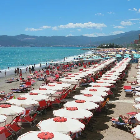 Paradiso Al Mare Shared Pool - Happy شقة *